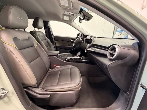 Used 2025 Chevrolet Trax ACTIV w/ Driver Confidence Package FWD image 17