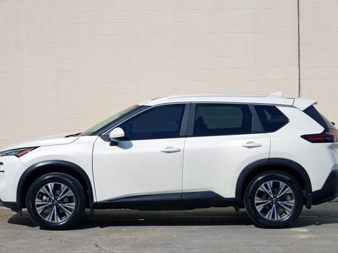 Used 2023 Nissan Rogue SV w/ SV Premium B Package FWD image 44