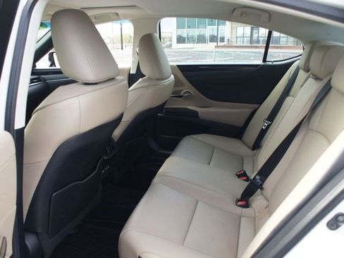 Used 2021 Lexus ES 350 w/ Premium Package FWD image 13