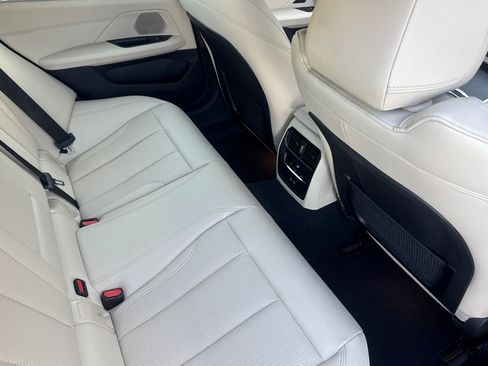 Certified 2023 BMW i4 eDrive35 RWD image 30