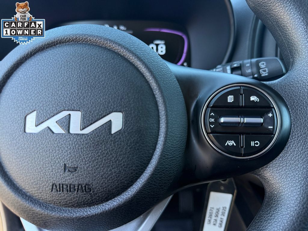 Certified 2025 Kia Soul LX w/ LX Technology Package FWD image 26