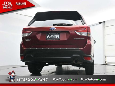 Used 2020 Subaru Forester Premium AWD/4WD image 22