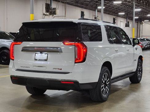 Used 2023 GMC Yukon XL AT4 image 8