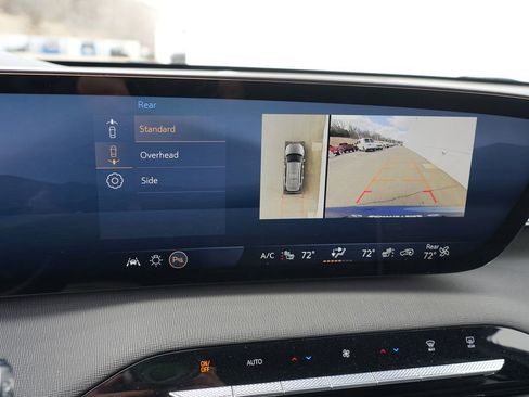 Used 2025 Buick Enclave Preferred image 35