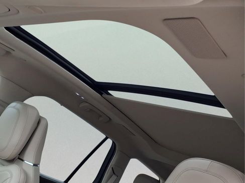 Used 2022 Lincoln Aviator Reserve w/ Equipment Group 201A RWD image 12