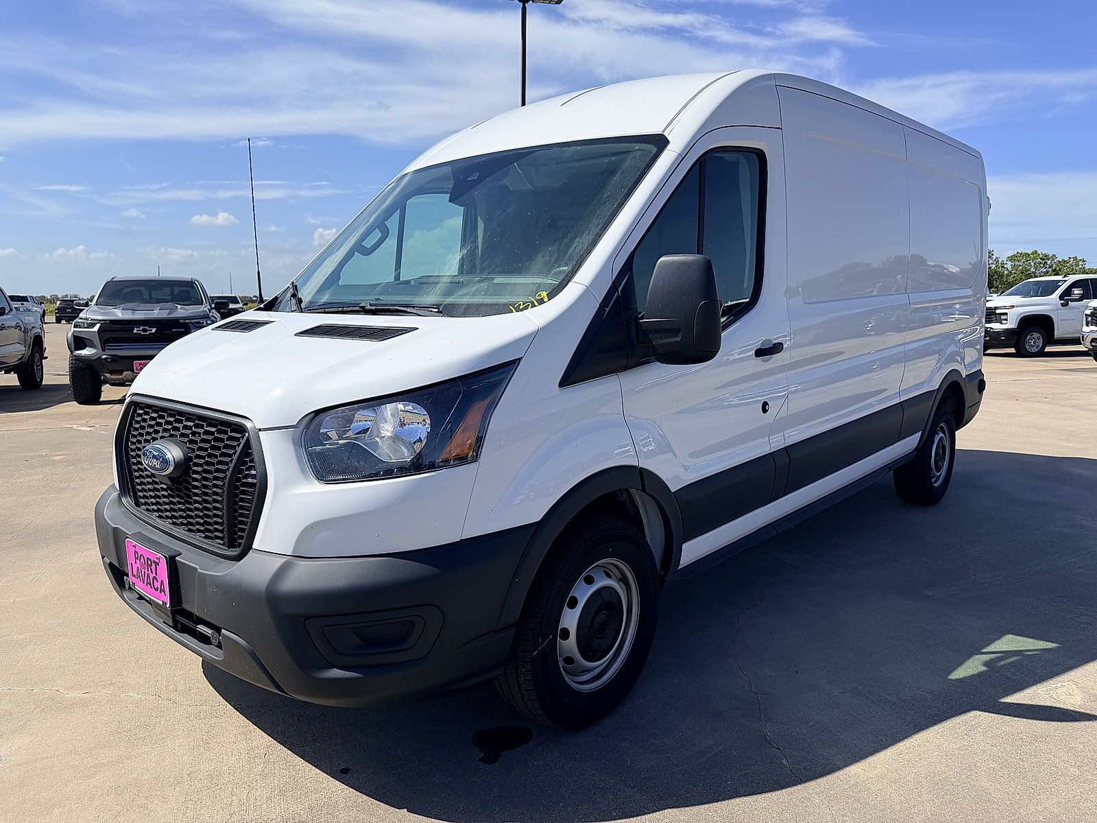 Used 2024 Ford Transit 250 148 Medium Roof RWD image 3