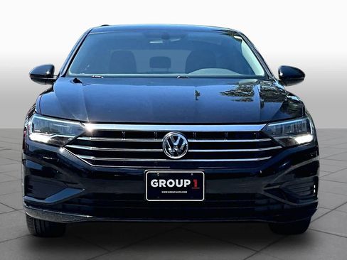 Used 2021 Volkswagen Jetta SE FWD image 4