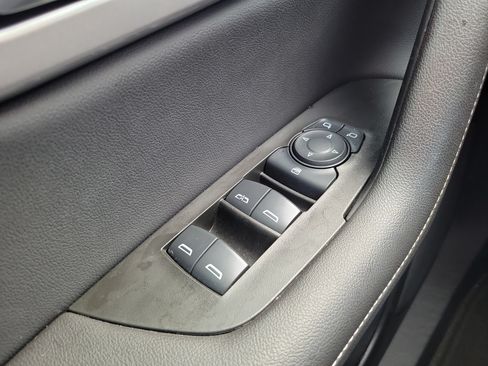 Used 2024 Chevrolet Blazer LT w/ Convenience Package FWD image 16