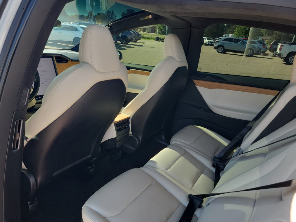 Used 2020 Tesla Model X Performance AWD/4WD image 23