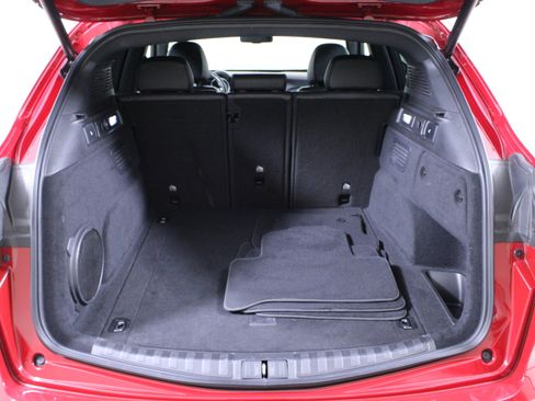 Used 2023 Alfa Romeo Stelvio Estrema image 13