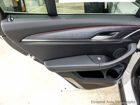 Used 2024 BMW X3 xDrive30i w/ Convenience Package image 22