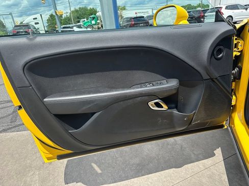 Used 2018 Dodge Challenger SXT RWD image 12