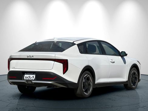 New 2026 Kia K4 GT-Line Turbo FWD image 4