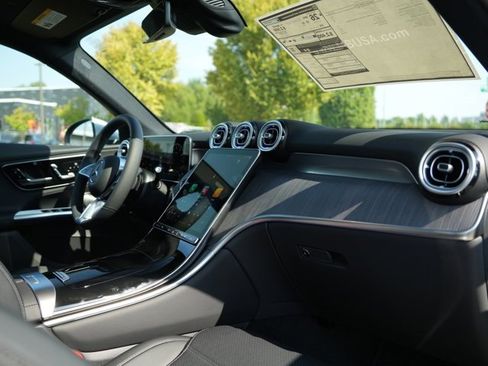 Used 2026 Mercedes-Benz GLC 300 4MATIC image 43