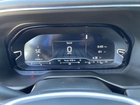 Used 2022 GMC Yukon XL Denali AWD/4WD image 24