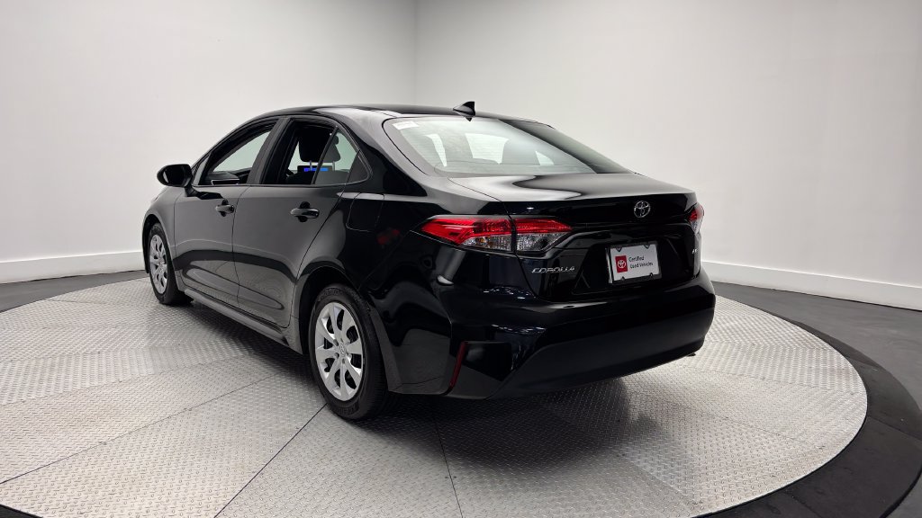 Used 2024 Toyota Corolla LE FWD image 34