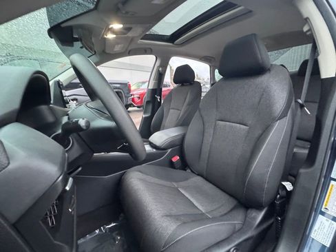 Used 2025 Honda Accord SE image 4