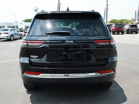 Used 2023 Jeep Grand Cherokee 4WD 4xe image 7