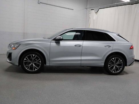 Used 2025 Audi Q8 Premium w/ Convenience Package AWD/4WD image 2