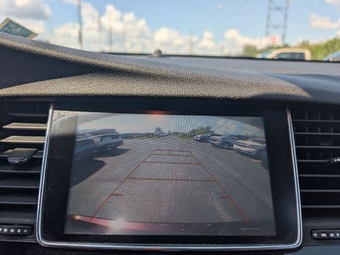Used 2018 Buick Encore Preferred AWD/4WD image 15