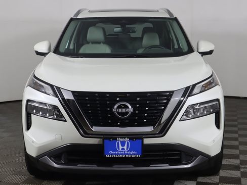 Used 2023 Nissan Rogue SL w/ SL Premium Package image 12