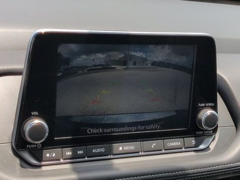 Used 2026 Nissan Rogue SV FWD image 22