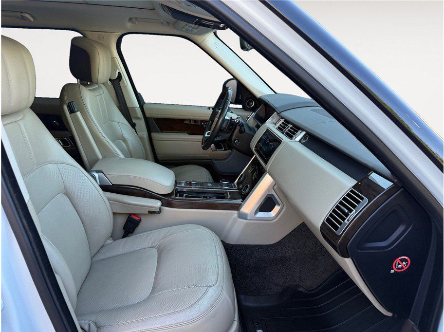 Used 2018 Land Rover Range Rover HSE AWD/4WD image 15