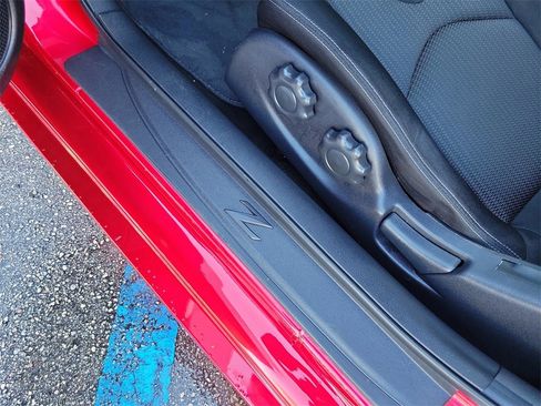 Certified 2020 Nissan 370Z Coupe image 13