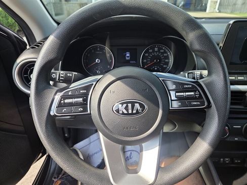 Used 2020 Kia Forte Sedan FWD image 13