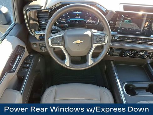 Used 2024 Chevrolet Silverado 2500 LTZ w/ LTZ Convenience Package image 15