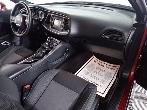 Used 2017 Dodge Challenger R/T RWD image 32
