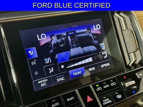 Used 2022 Lexus LX 600 4WD w/ Luxury Package image 16