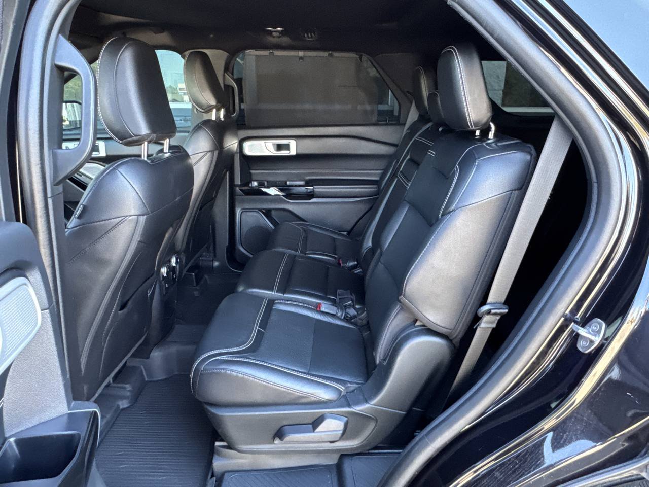 Used 2021 Ford Explorer ST w/ Equipment Group 401A AWD/4WD image 21