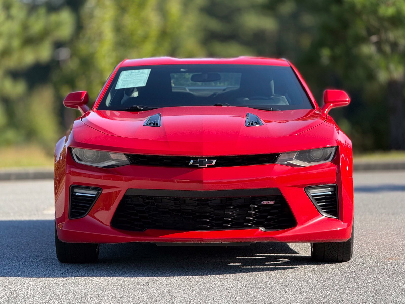 Used 2018 Chevrolet Camaro SS RWD image 3