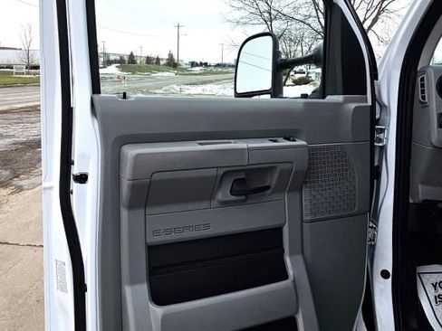 Used 2026 Ford E-350 and Econoline 350 Super Duty w/ Power Equipment Group image 13