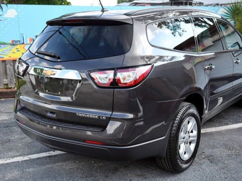 Used 2014 Chevrolet Traverse LS FWD image 25