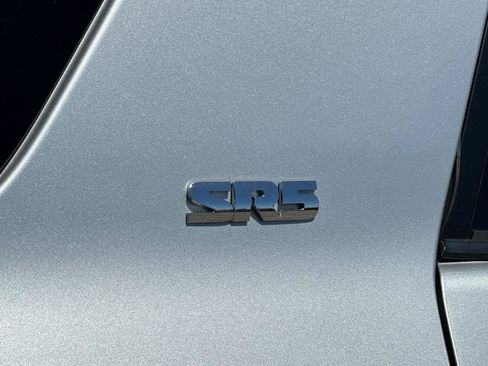 Used 2017 Toyota 4Runner SR5 RWD image 26