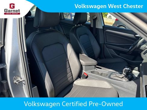 Used 2023 Volkswagen Jetta SE FWD image 15