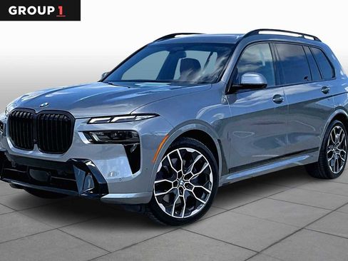 Used 2024 BMW X7 xDrive40i w/ M Sport Package image 1