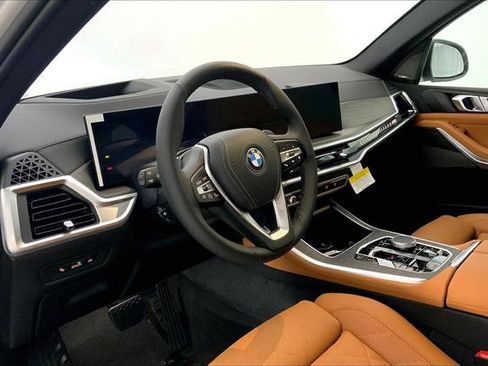 New 2026 BMW X5 xDrive50e w/ Climate Comfort Package image 4