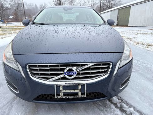 Used 2013 Volvo S60 T5 image 3