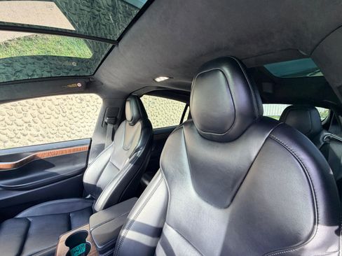 Used 2020 Tesla Model X Long Range image 26