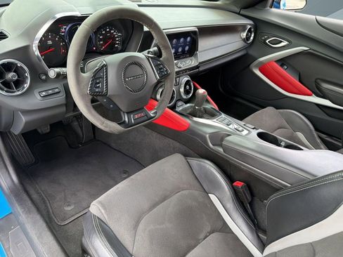 Used 2022 Chevrolet Camaro SS RWD image 4