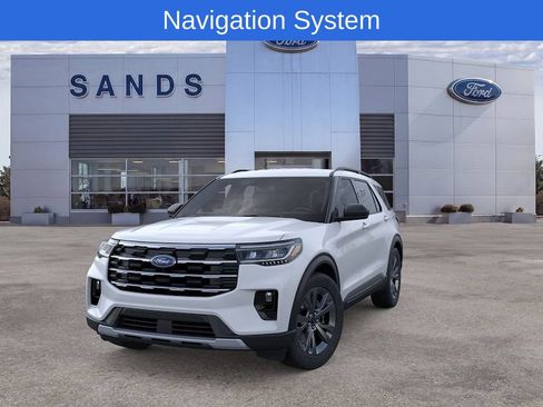 New 2026 Ford Explorer Active w/ Active Comfort Package AWD/4WD image 2