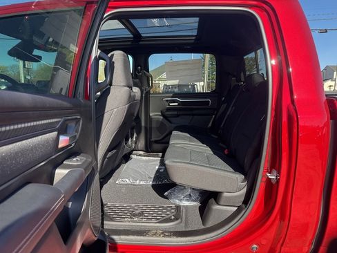 New 2026 RAM 1500 4x4 Crew Cab image 24