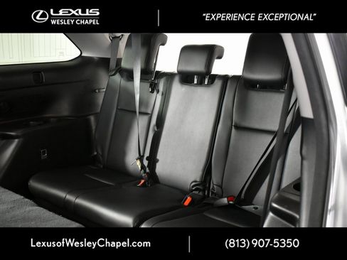 Used 2017 Toyota Highlander Limited image 25