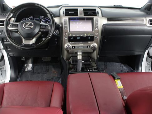Used 2021 Lexus GX 460 Premium w/ Premium Package AWD/4WD image 11