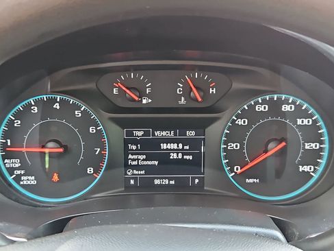 Used 2021 Chevrolet Malibu LT FWD image 32
