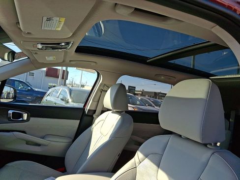 Used 2024 Kia Sorento SX image 15