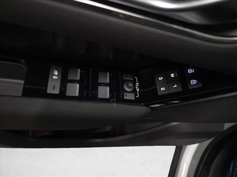 New 2026 Land Rover Range Rover Velar Dynamic SE AWD/4WD image 27